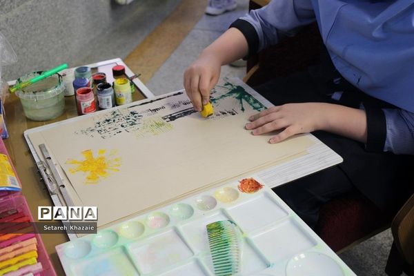 تجلیل از برگزیدگان چهل‌و‌یکمین جشنواره فرهنگی هنری مقطع ابتدایی ناحیه 6