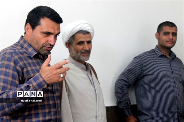 افتتاحیه کلاس‌های طراحی و سیاه‌قلم فرهنگسرا در روستای اصیل‌آباد