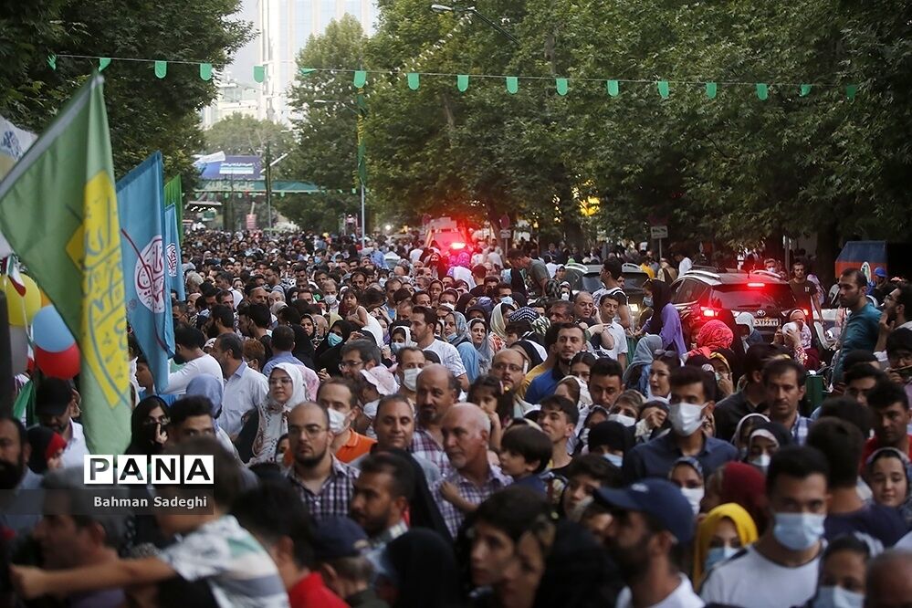 آماده‌باش آتش‌نشانان پایتخت در مهمانی ۱۰ کیلومتری عید غدیر