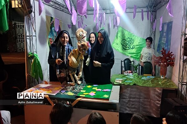 شب دوم نمایشگاه  عید غدیر در شهرستان رباط‌کریم