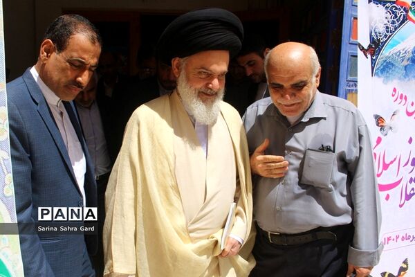 همایش  منتخبین دومین دوره طرح دانش‌آموز تراز انقلاب اسلامی  در بوشهر