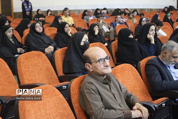 همایش  منتخبین دومین دوره طرح دانش‌آموز تراز انقلاب اسلامی  در بوشهر