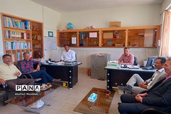 پایگاه آموزش تقویتی کلاس‌های جبرانی متوسطه اول در کاشمر