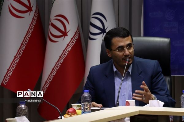 مراسم تکریم و معارفه مسئول انجمن  اسلامی دانش‌آموزان آذربایجان شرقی