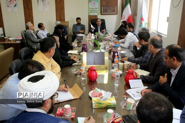 جلسه هم اندیشی معاونان پرورشی و تربیت‌بدنی شهرستان‌ها و مناطق آموزش و پرورش استان بوشهر