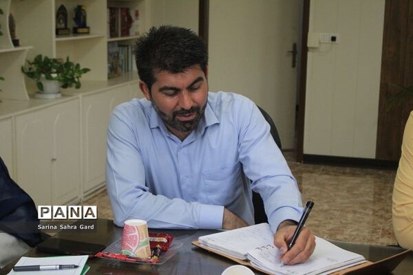 جلسه هم اندیشی معاونان پرورشی و تربیت‌بدنی شهرستان‌ها و مناطق آموزش و پرورش استان بوشهر