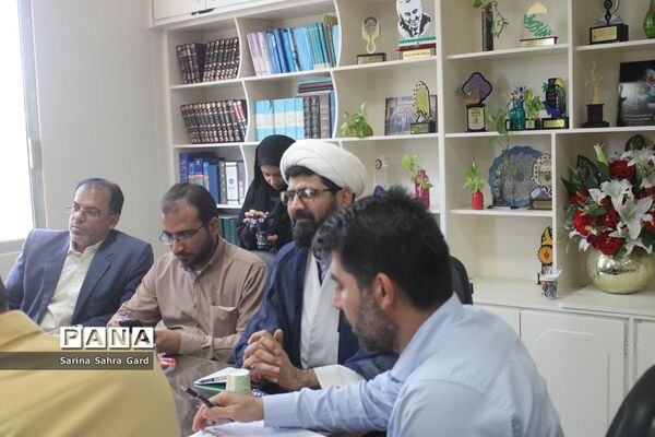 جلسه هم اندیشی معاونان پرورشی و تربیت‌بدنی شهرستان‌ها و مناطق آموزش و پرورش استان بوشهر