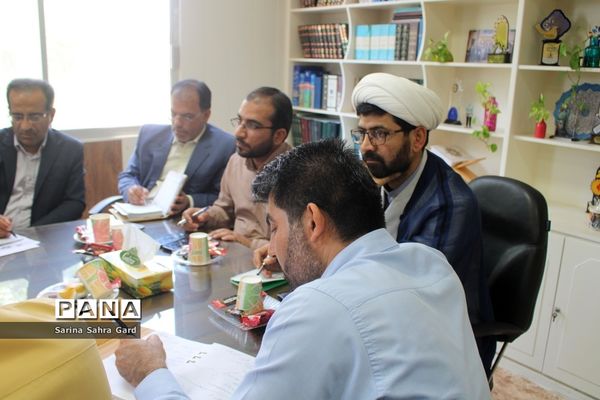 جلسه هم اندیشی معاونان پرورشی و تربیت‌بدنی شهرستان‌ها و مناطق آموزش و پرورش استان بوشهر