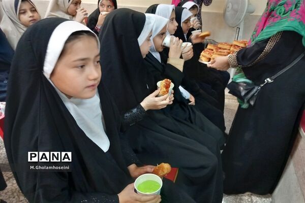 جشن ولایت امیر المؤمنین علی (ع) در دبستان آزادی