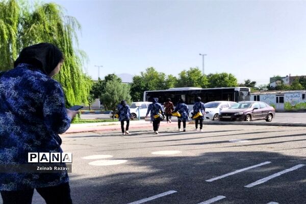 حضور تیم‌های ورزشی مدارس دخترانه سمپاد قم در مسابقات قطب 6 کشوری