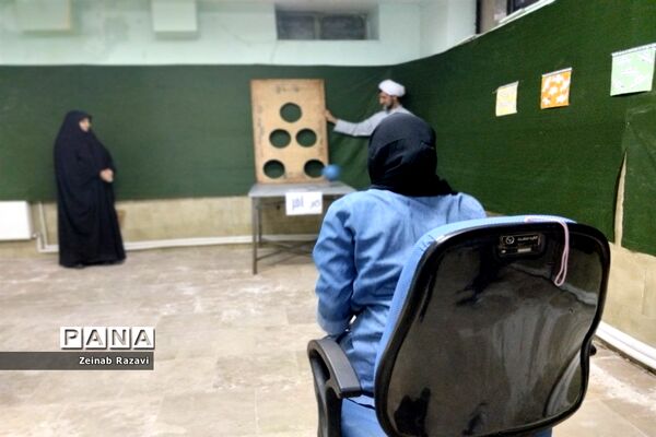 حضور تیم‌های ورزشی مدارس دخترانه سمپاد قم در مسابقات قطب 6 کشوری