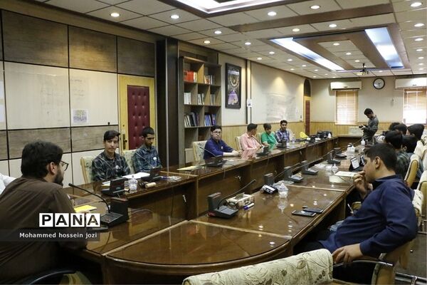 بازدید معاون استاندار قم از گروه‌های جهادی دانش‌آموزی