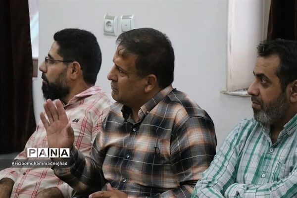دیدار امام جمعه قرچک با مداحان نوجوان به‌مناسبت دهه امامت و ولایت