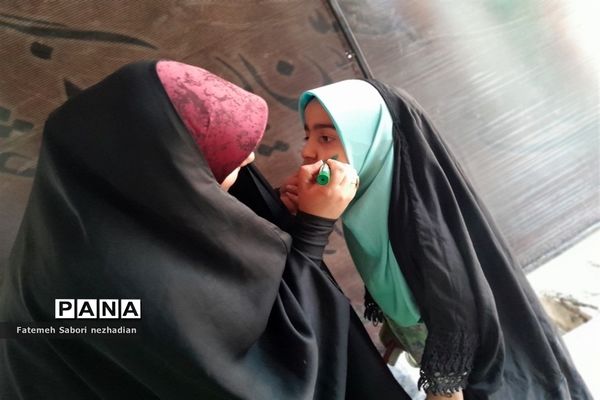 جشن تولد فرزندان شهدای شیراز با حضور پرشور مردم در گلزار شهدا