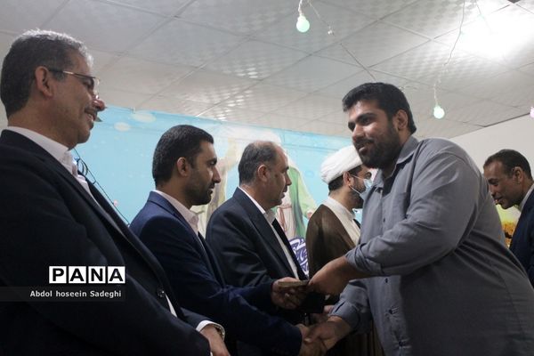 تقدیر از سادات کارمند اداره‌کل آموزش و پرورش استان بوشهر