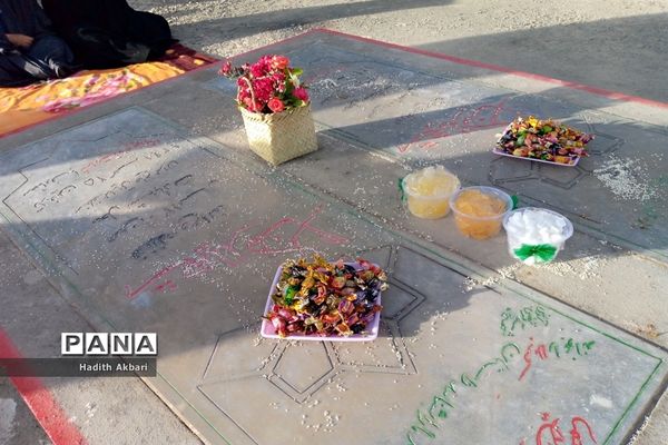 برگزاری دعای ندبه در گلزار شهدای شهرستان بن