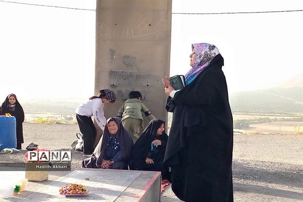 برگزاری دعای ندبه در گلزار شهدای شهرستان بن