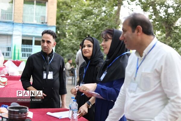 جشنواره بزرگ شیرینی غدیر در کانون فرهنگی- تربیتی قدس