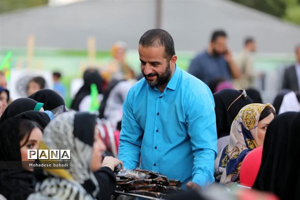 جشنواره بزرگ شیرینی غدیر در کانون فرهنگی- تربیتی قدس