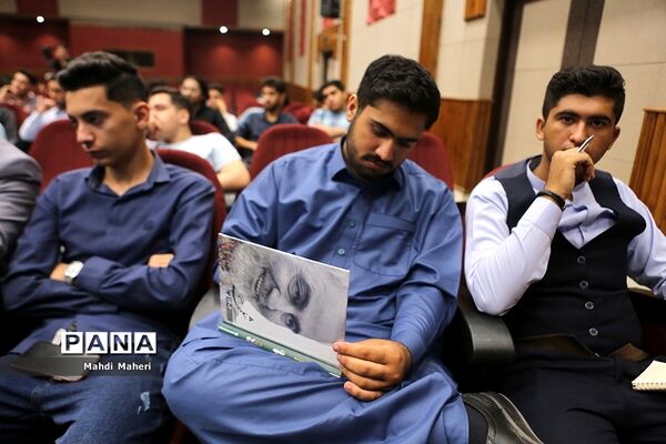 جلسه توجیهی یازدهمین دوره مجلس دانش‌آموزی در اردوگاه شهید‌باهنر