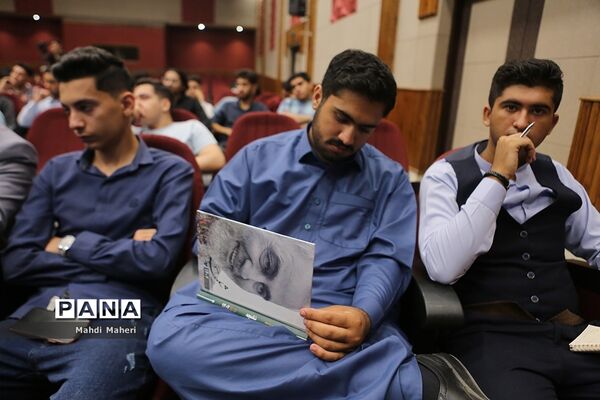 جلسه توجیهی یازدهمین دوره مجلس دانش‌آموزی در اردوگاه شهید‌باهنر