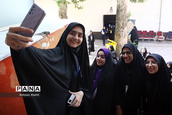 جلسه توجیهی یازدهمین دوره مجلس دانش‌آموزی در اردوگاه شهید‌باهنر