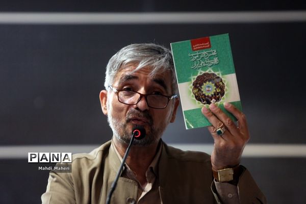 جلسه توجیهی یازدهمین دوره مجلس دانش‌آموزی در اردوگاه شهید‌باهنر