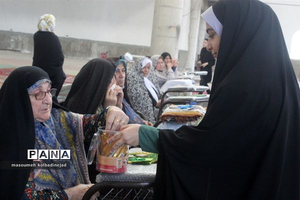 اقامه نماز جمعه در گلوگاه