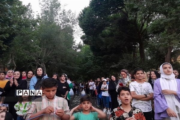 برگزاری جشن دهه امامت‌ و ولایت در اصفهان