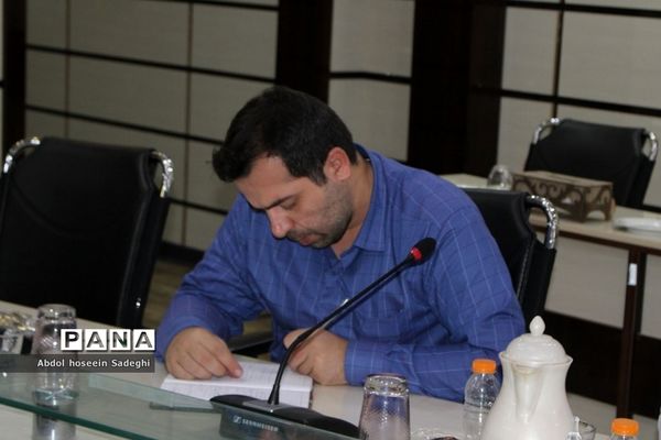 جلسه شورای معاونان اداره‌کل آموزش و پرورش استان بوشهر