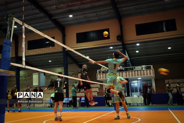 مسابقات والیبال فرهنگیان روز اول