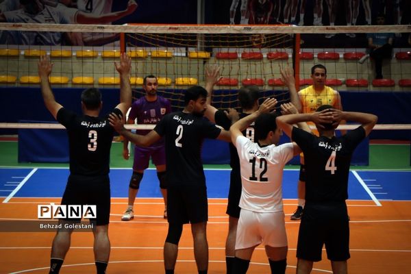 مسابقات والیبال فرهنگیان روز اول