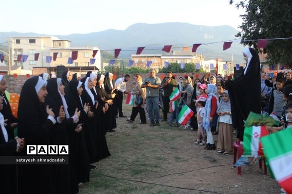 جشن دهه نودی‌ها در گلوگاه