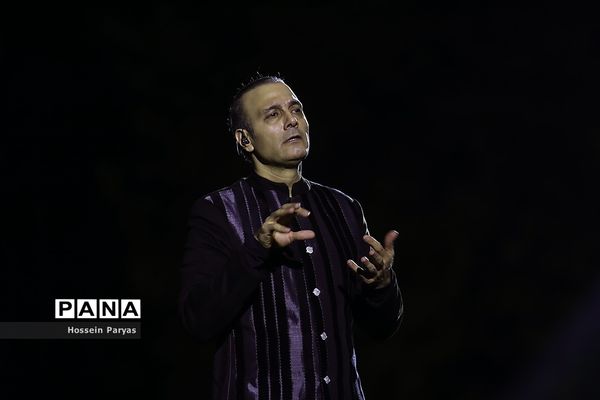 کنسرت علیرضا قربانی