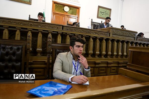 دومین روز یازدهمین دوره مجلس دانش‌آموزی