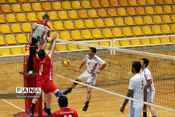 مسابقات والیبال فرهنگیان روز دوم