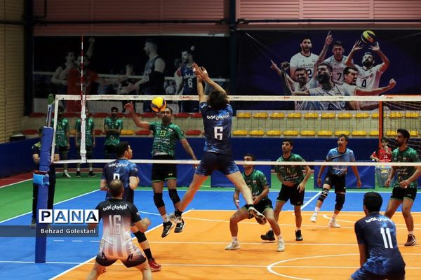 مسابقات والیبال فرهنگیان روز دوم