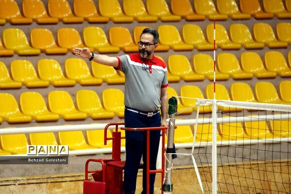 مسابقات والیبال فرهنگیان روز دوم