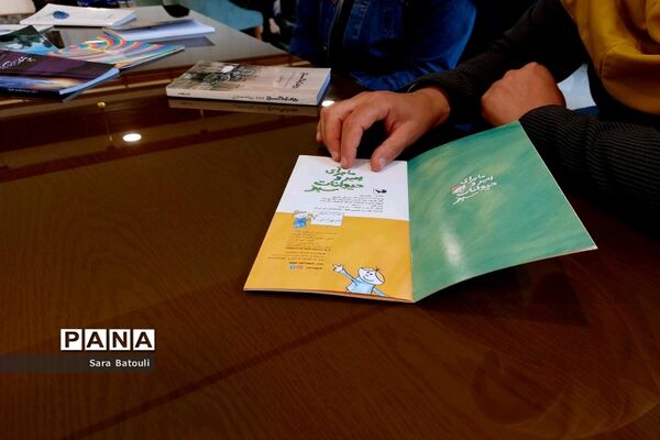 جشن کتابانه در کافه گالری برج آزادی