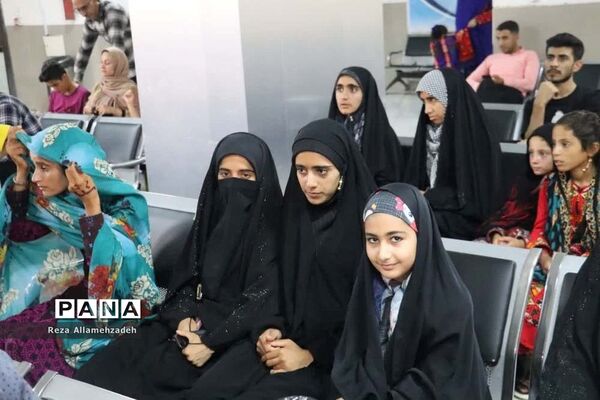 اعزام دانش‌آموزان زیارت اولی روستاهای محروم بشاگرد به مشهد مقدس