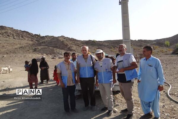اعزام دانش‌آموزان زیارت اولی روستاهای محروم بشاگرد به مشهد مقدس