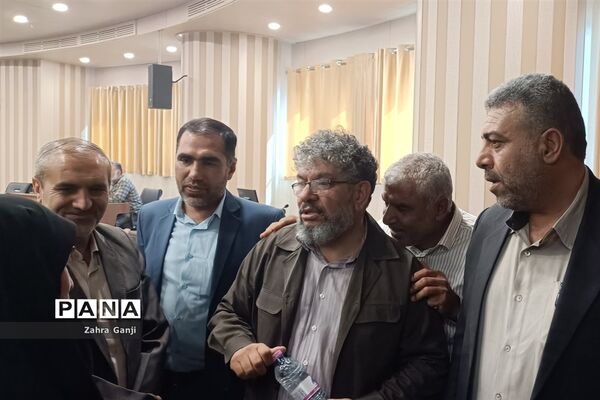 نشست مشترک مدیران و نماینده بانوان سازمان بسیج فرهنگیان استان فارس