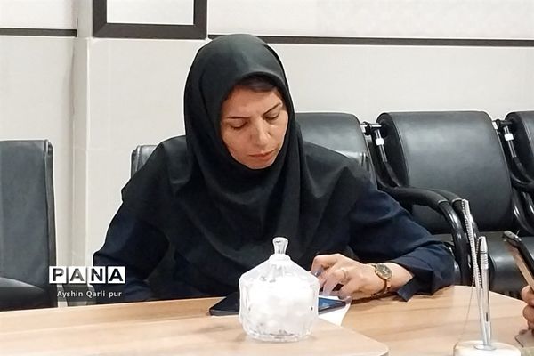 نشست هیات اندیشه‌ورز دانش‌آموزی سازمان دانش‌آموزی استان فارس