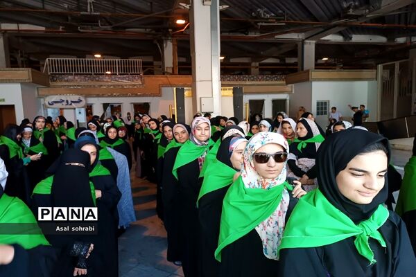 تشرف دانش‌آموزان زیارت اولی دختر کرمانشاه به حرم مطهر رضوی