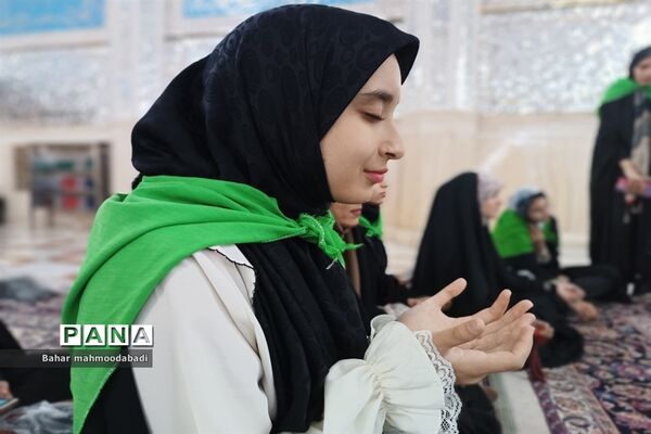 تشرف دانش‌آموزان زیارت اولی دختر کرمانشاه به حرم مطهر رضوی