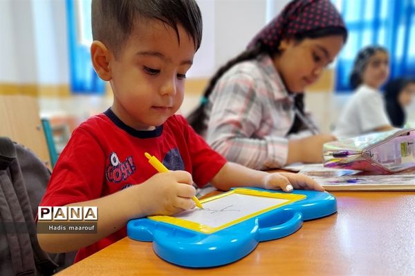 پایگاه تابستانی اوقات فراغت در بهارستان 2