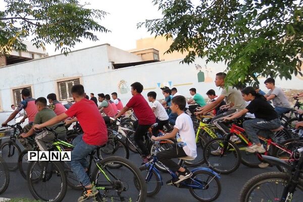 برگزاری همایش دوچرخه‌سواری در بوستان زیتون شهر قیامدشت