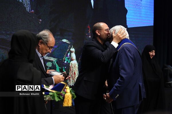 همایش ملی تکریم خیرین مدرسه‌ساز