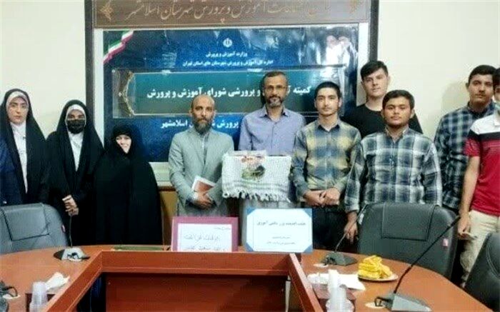 تشکیل هیأت اندیشه‌ورز دانش‌‌آموزی با هدف ایجاد حس امید به آینده در اسلامشهر