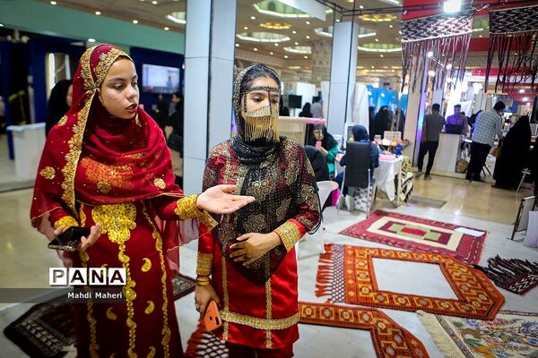 دومین روز نمایشگاه الف تا